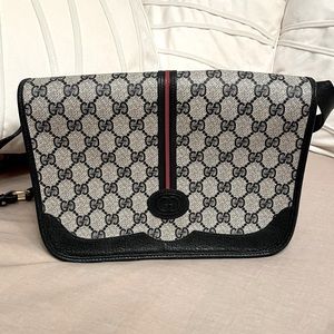 Vintage Gucci Crossbody Bag